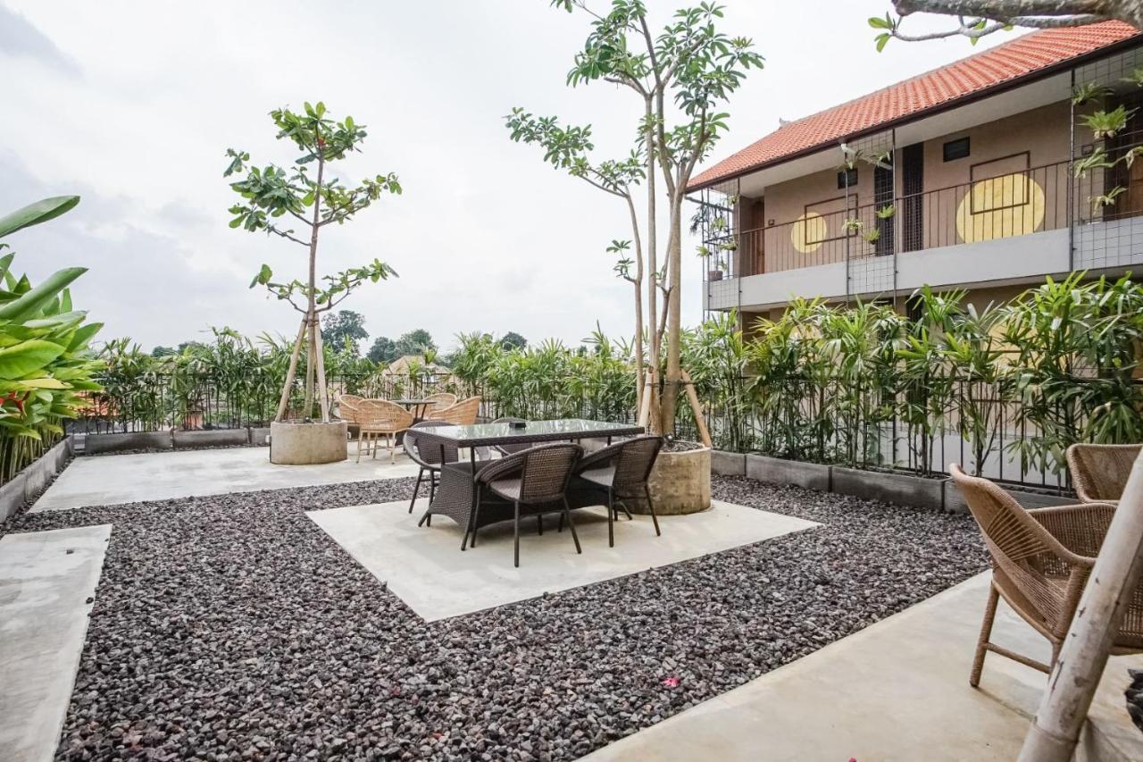 Tanaga Coliving Hotel Seminyak Exterior foto