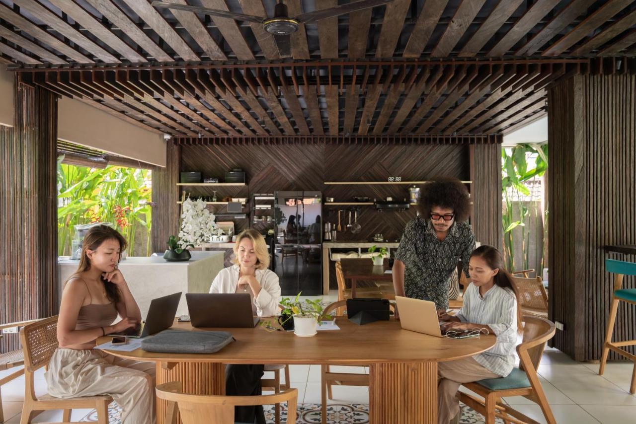 Tanaga Coliving Hotel Seminyak Exterior foto